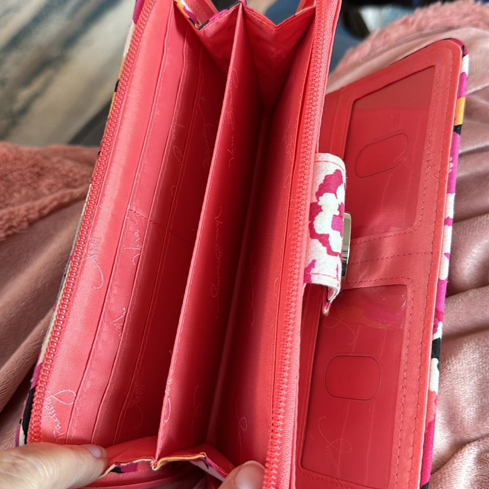 Vera Bradley Wallet - Picture 4 of 4